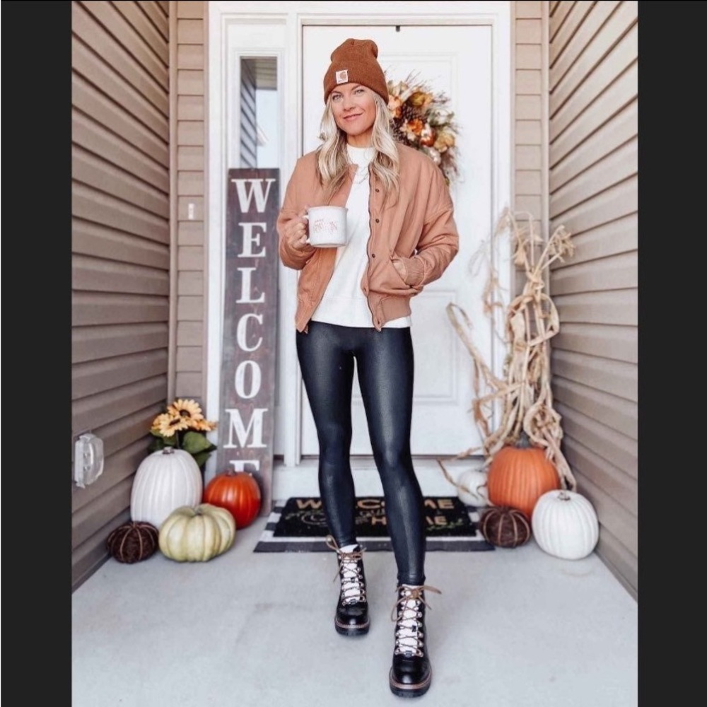 Assets Spanx Faux Leather Leggings NWT Small - Picture 4 of 7